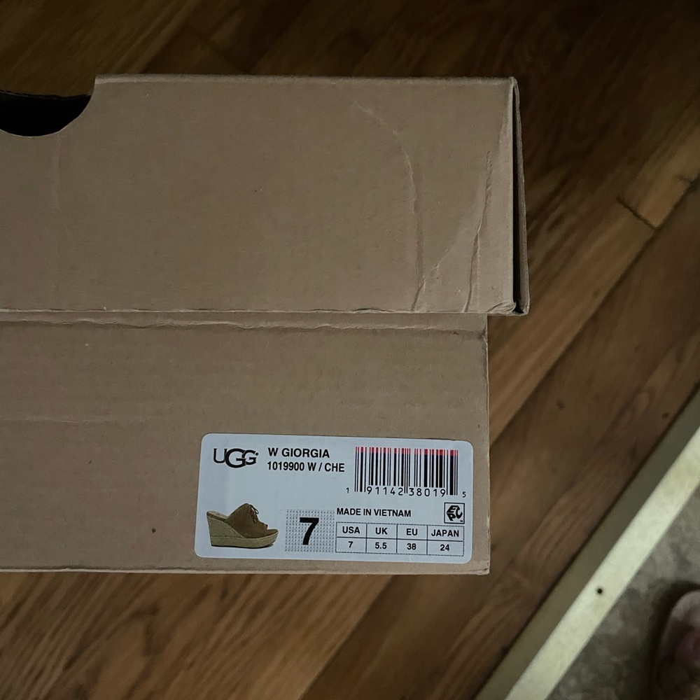 UGG Georgia Espadrille Wedge in Chestnut Size 7 in original box - Picture 7 of 9